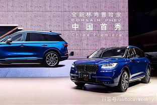 Hàng nghìn học sinh ở Cố đô Huế đội nón lá cổ vũ “nhà vô địch Olympia” Võ Quang Phú Đức -0
